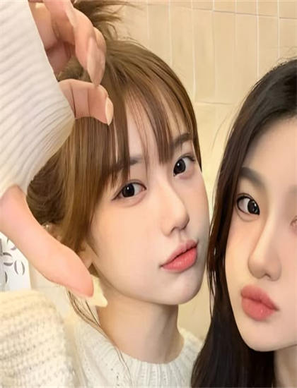 久热青青视频在线观看_亚洲AV久久无码精品九九九小说_女人艺术